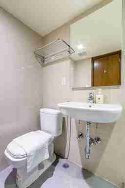 Furnished Studio Apt for Rent 