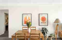 Stunning 3 bedroom apartment with modern features in a prime location 