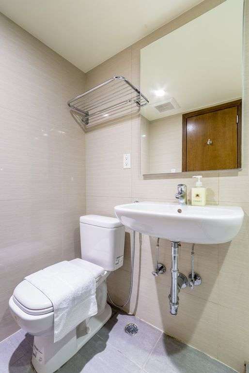 Furnished Studio Apt for Rent 