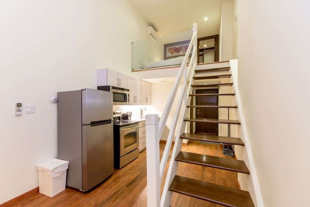 Furnished Studio Apt for Rent 