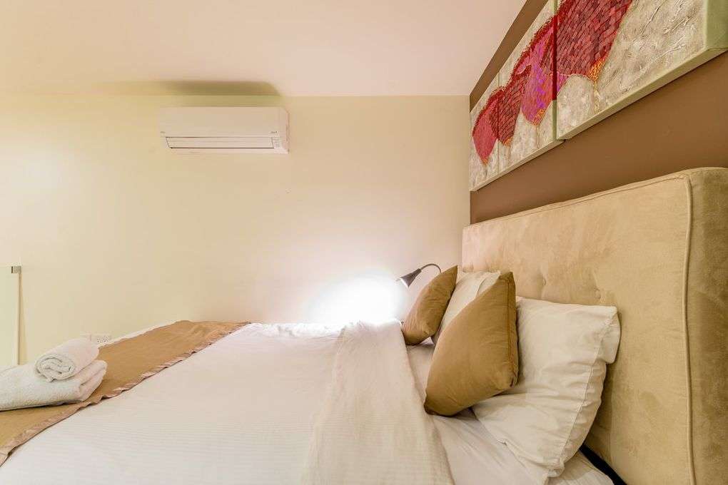 Furnished Studio Apt for Rent 