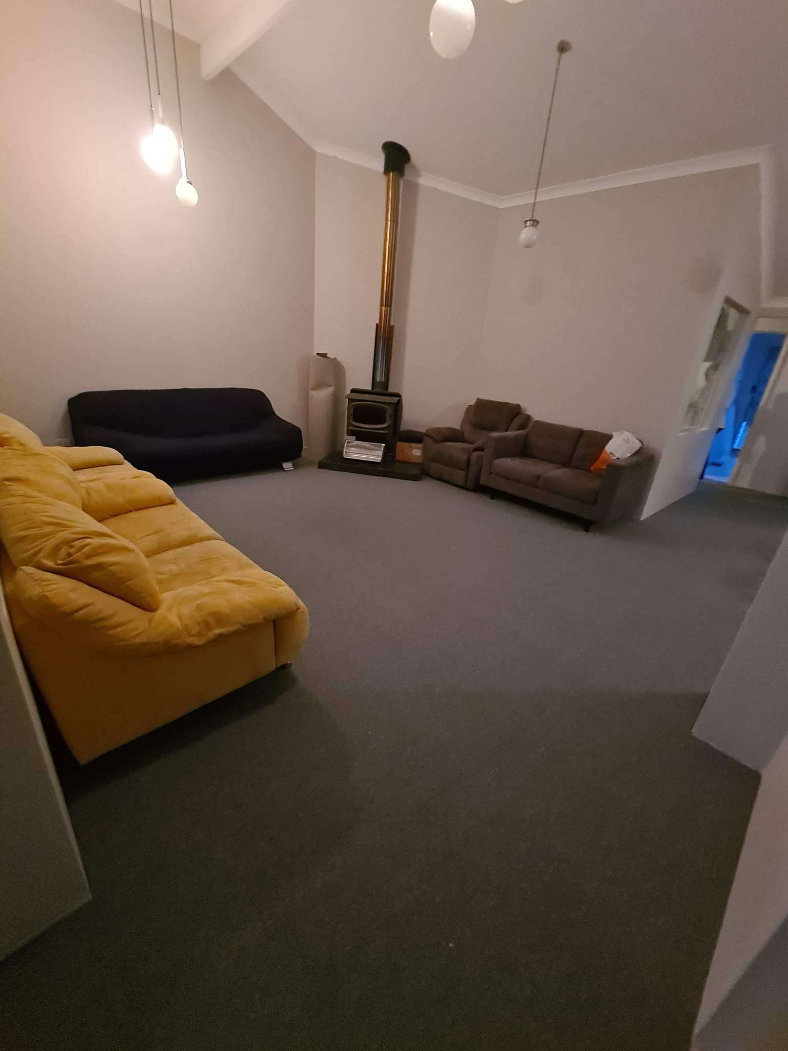 Huge bedroom for Rent!!